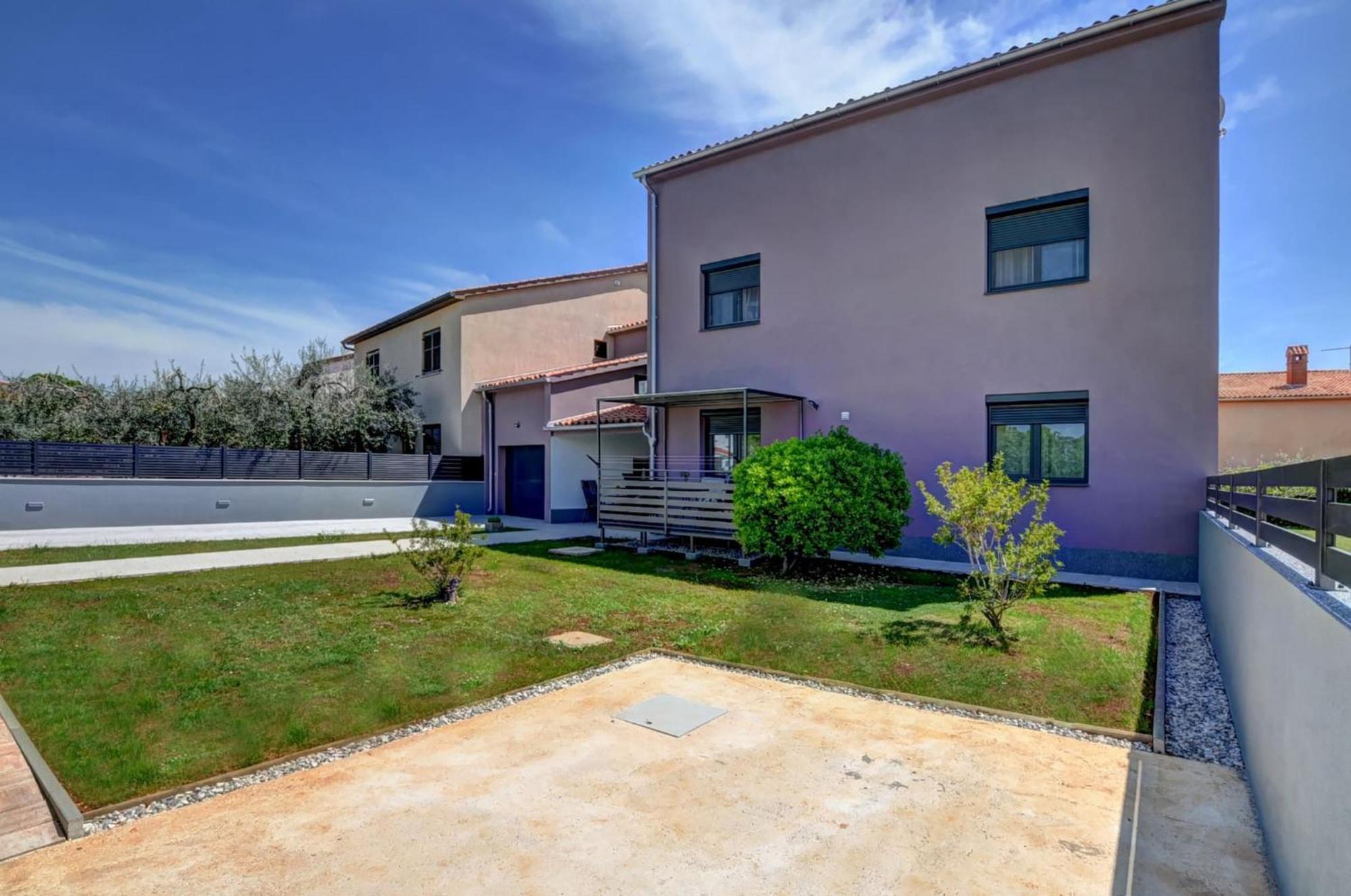 Lovely Apartments In Valbandon Fažana Kültér fotó