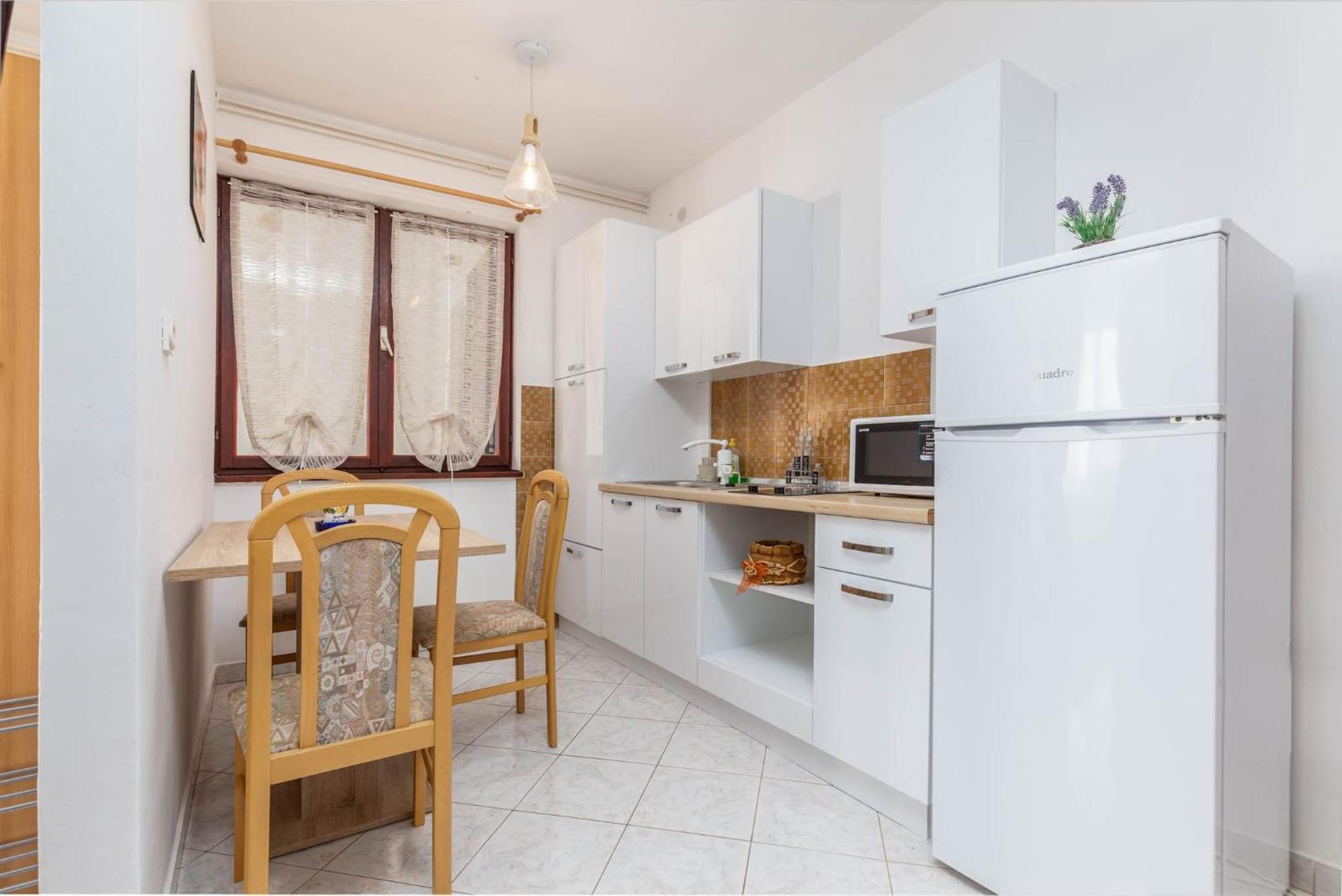 Lovely Apartments In Valbandon Fažana Kültér fotó